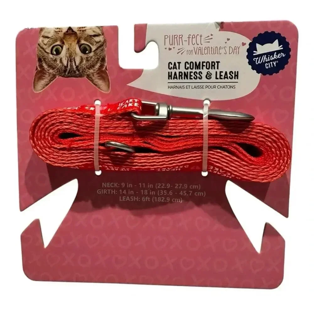 NWT Cat Harness and Leash Valentine’s Day